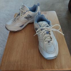 New Balance Size 9.5