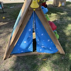 Kid’s Wood Climbing Tent Kid Kraft