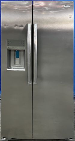 FRIGIDAIRE Refrigerator GRSC2352AF 00612 .