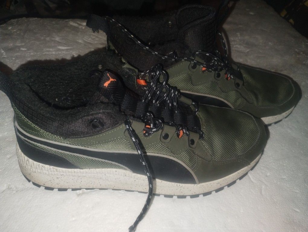 PUMA Men's Size 9.5 Boots