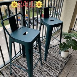 🛍TWO BARSTOOLS ONLY $25 (SET OF 2)