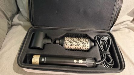 5-in-1 Air Styler with Case – Like New – $70