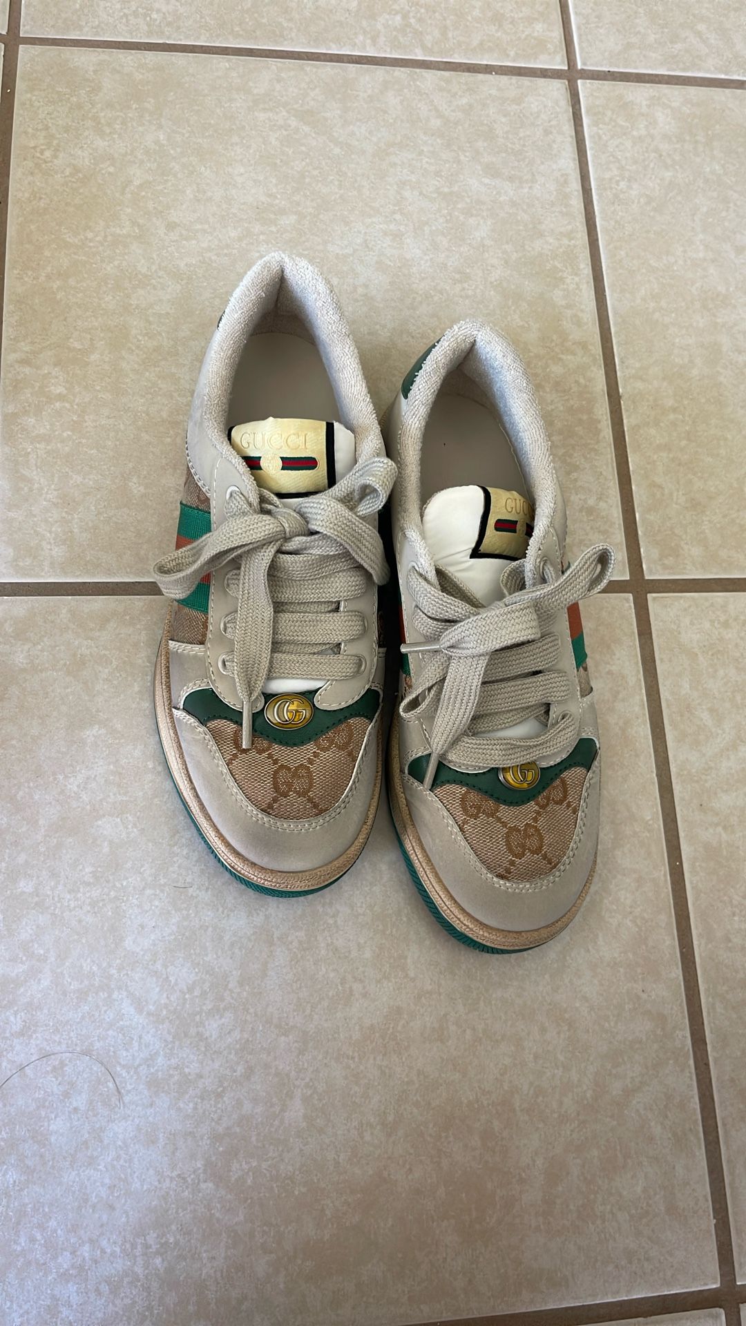 GUCCI Fashion Shoes Size 6.5W