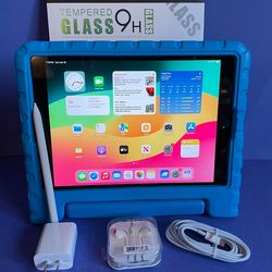 Apple IPad 8th Generation (10.2” Retina/ Latest iOS 26 / 2020 model) 32GB with kids case, Pen & Accessories