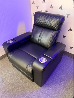 Recliner chairs