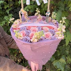 Rapunzel bouquet ramo buchon rose bouquet