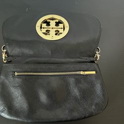 Tory Burch Black Leather Purse with Gold Logo Medallion