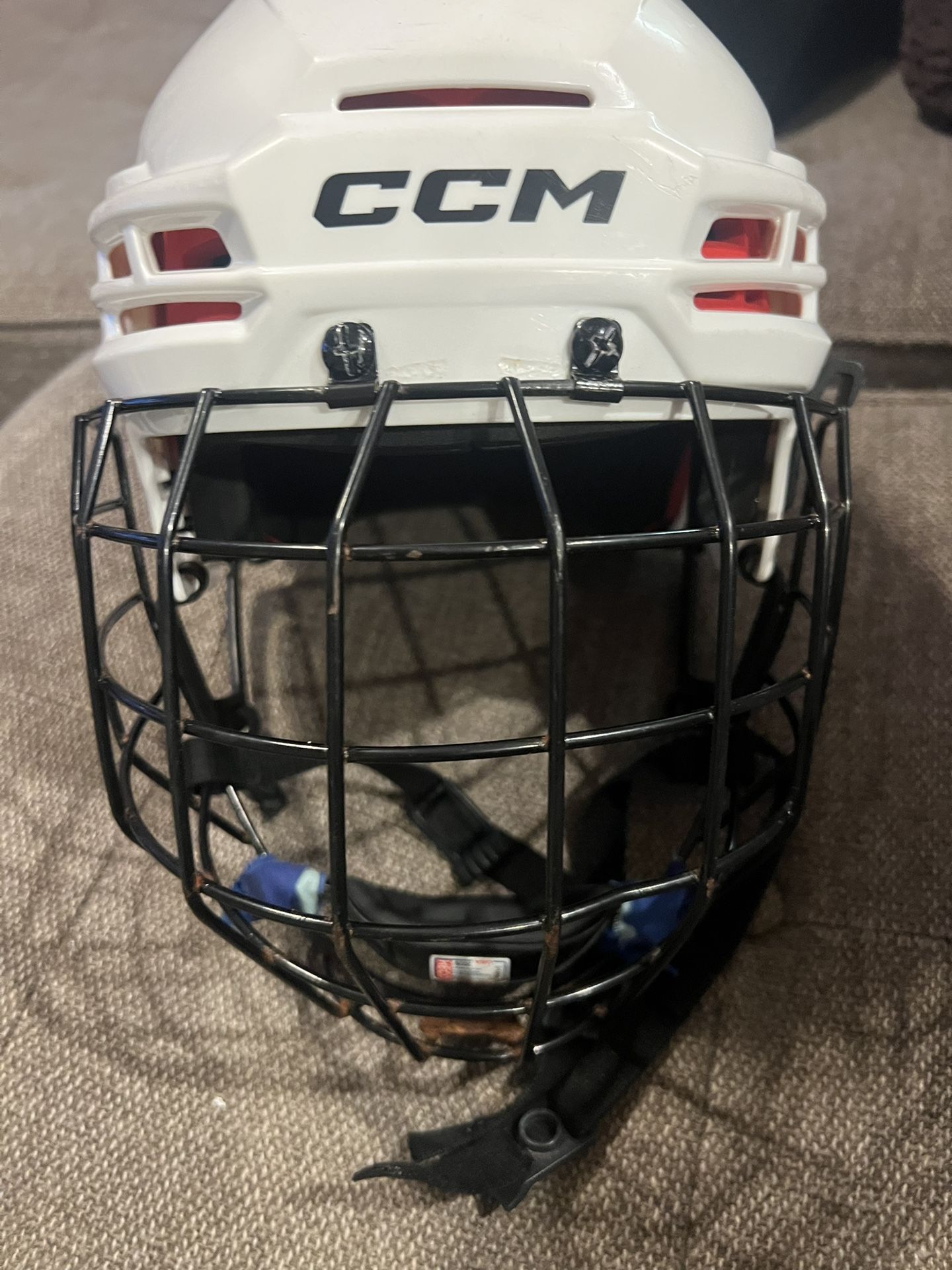 Hockey Helmet - CCM TACKS 70 - Mens M