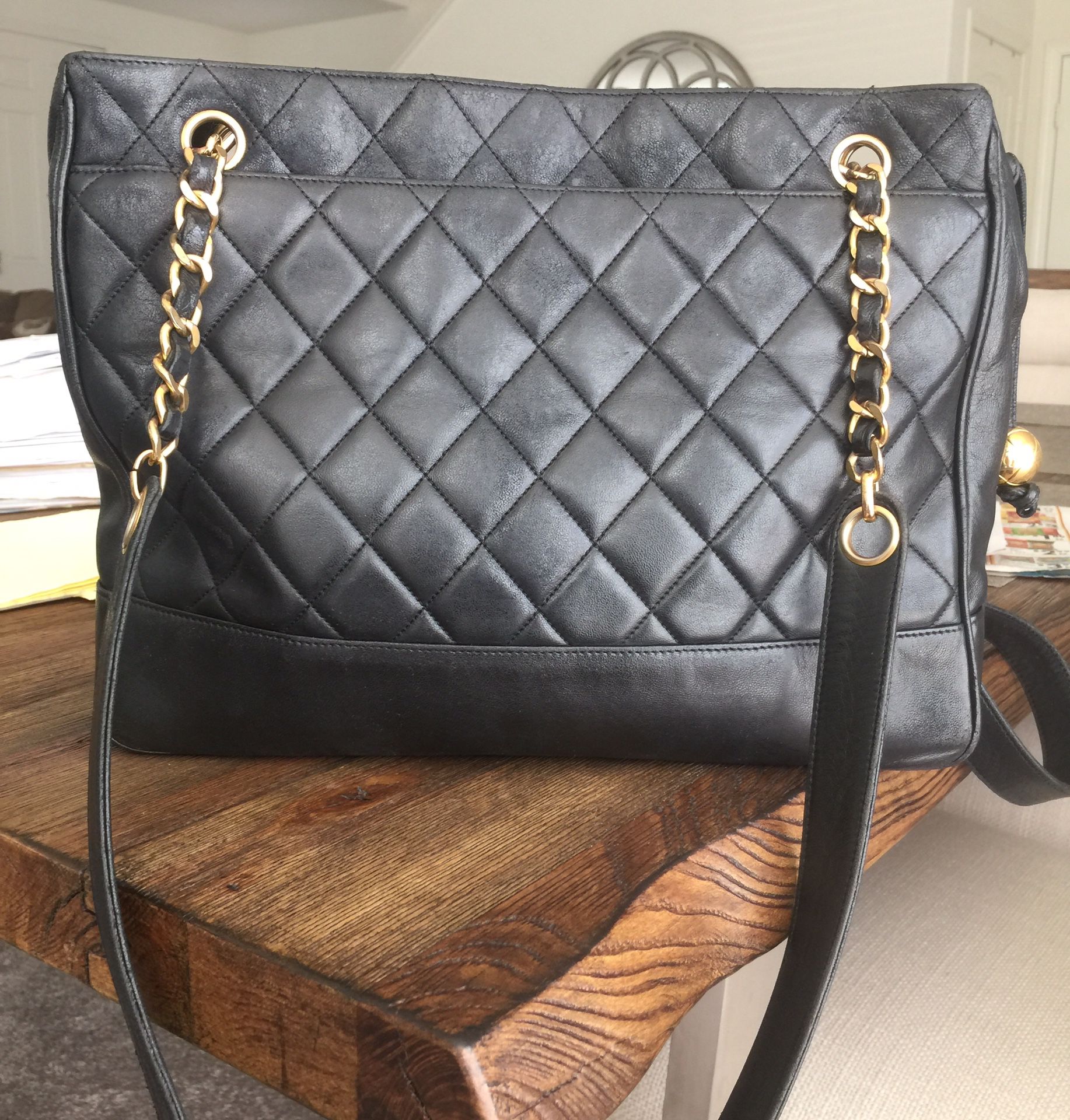 Auth CHANEL Quilted Matelasse Chain Shoulder bag