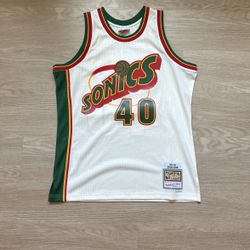 Size Large - Mitchell And Ness NBA Basketball Seattle SuperSonics Shawn Kemp Off White Cream Swingman Jersey - Nike Sports 