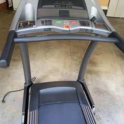 AFG Treadmill 
