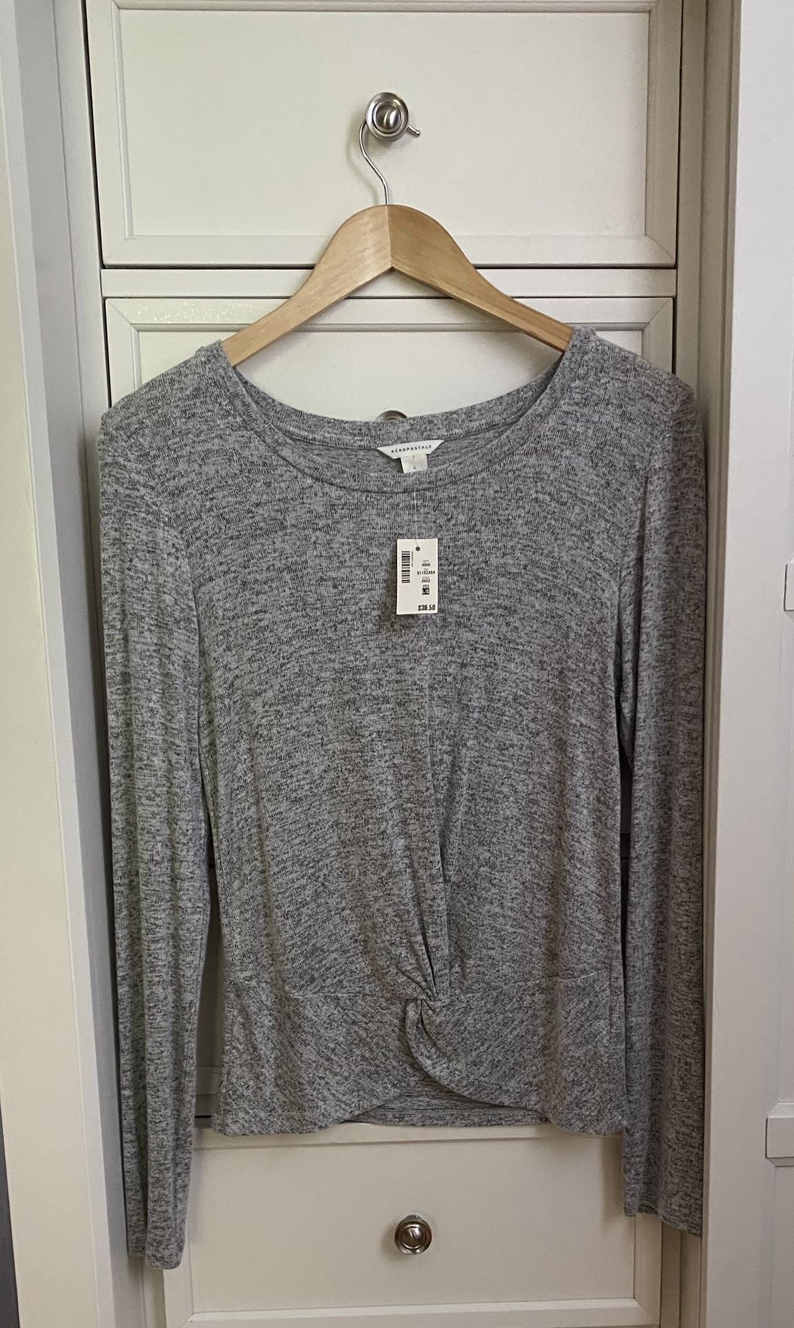 Women’s Aeropostale shirt -New with Tags 