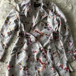 Woman’s Raincoat 