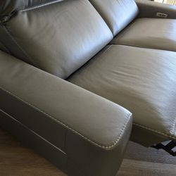 Incanto Italian Leather Electric Reclining Set - Grey