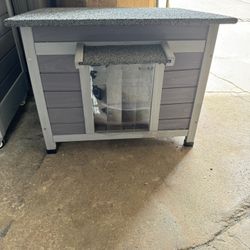 Aivituvin-AIR12-IN Insulated Wooden Cat House with Soft Liner | Waterproof Roof AIR12-IN