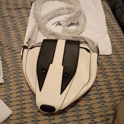 Thaynards- Briggs the Badger bag