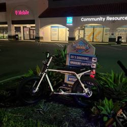 The Bike Doesn’t Have The Light Bar No More It Doesn’t Have The Waterbottle Holder Anymore The Bike Has A Couple Scratches 