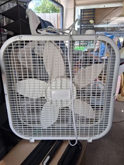 Lasko Box Fan