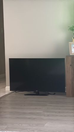 JVC 32” inch tv
