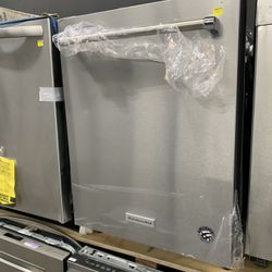 Kitchen Aid Dishwasher In Stainless Steel New Open Box