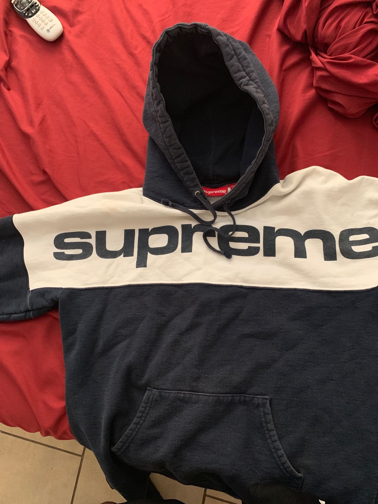 Supreme hoodie (deadstock)