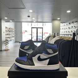 Brand New Jordan 1 Retro High Royal Toe Size 8.5M