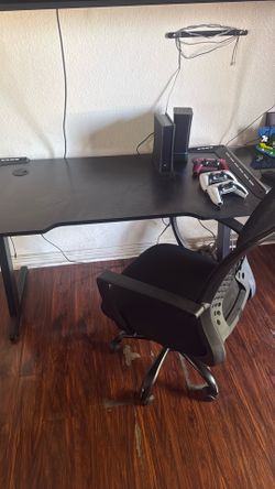 Gaming Desk and chair