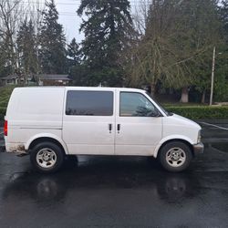 2005 Chevy astro van