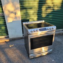 Electric Stove LG 30 Wide 