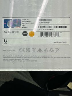 Unifi access door hub