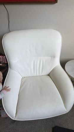 Accent chair