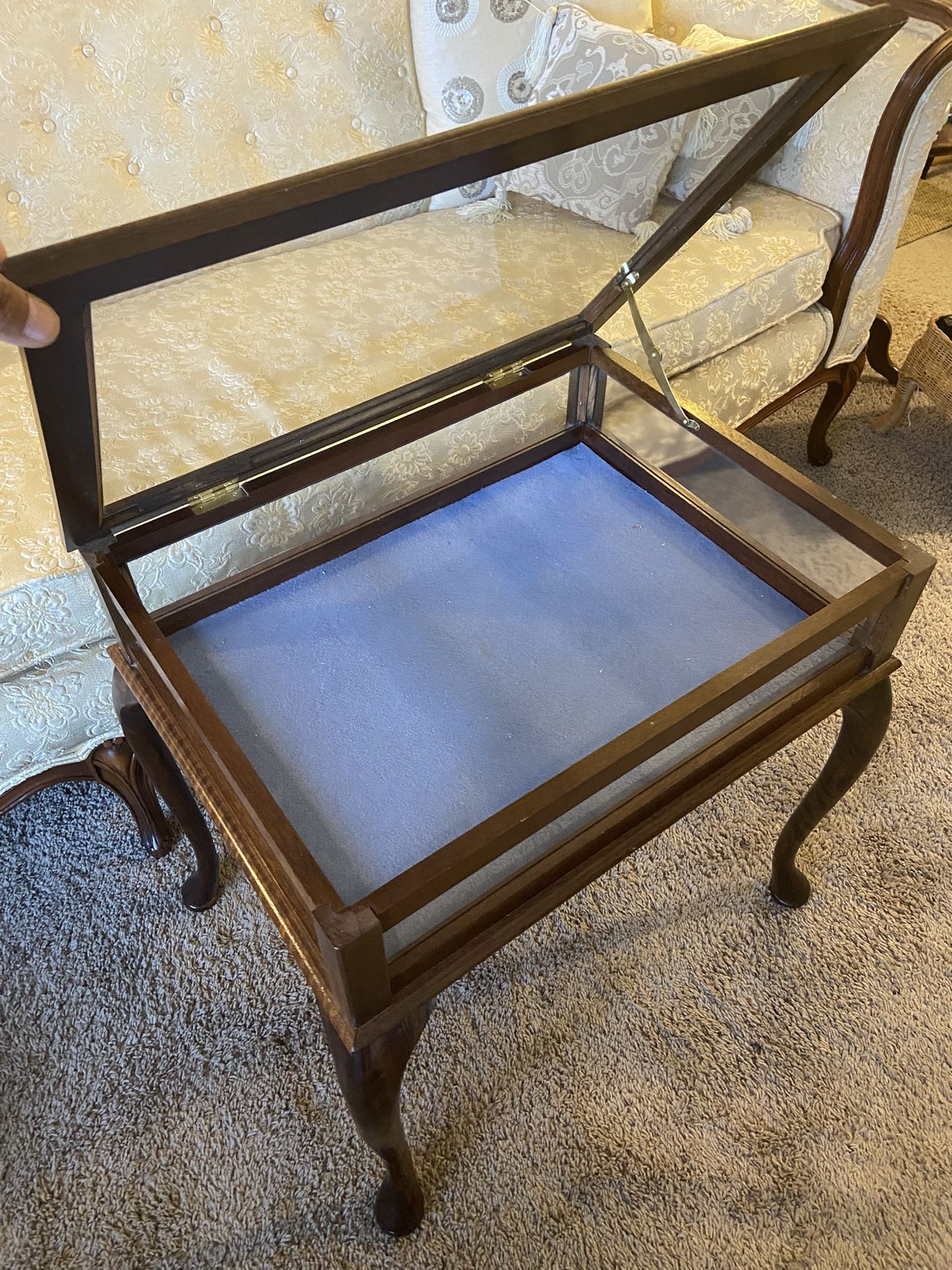 Vintage disciply table