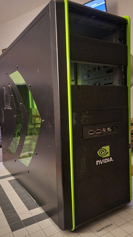 Cooler Master Elite 334 Nvidia Edition ATX Tower