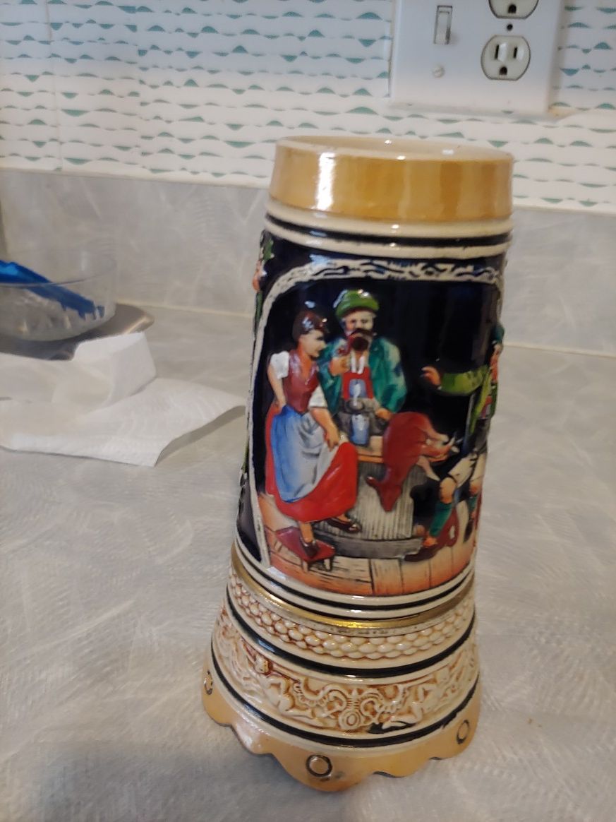 German musical beer stein
