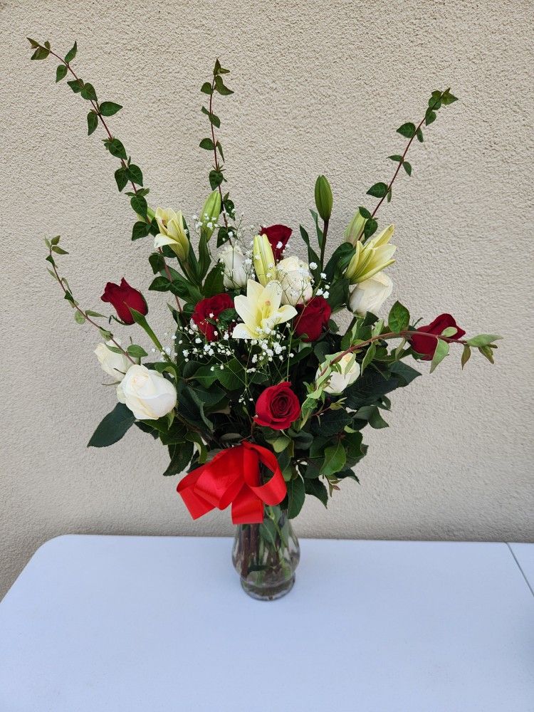 Flowers, Floral Arrangements, Fresh Flowers, FLORIST
