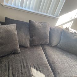 Large Sofa/Couch 