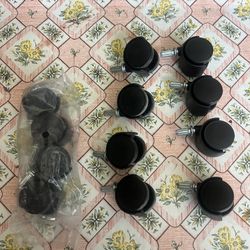 Set Of 12 Small Plastic Drawers Wheel $0.25 Each $4 For All 