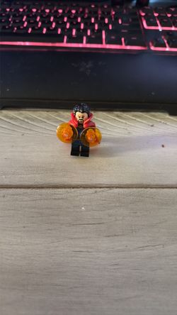 Dr. Strange minifigure from Spiderman final battle