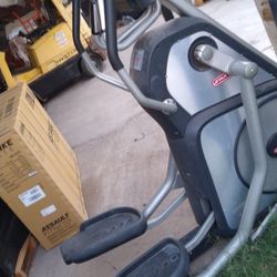 heavy duty elliptical Star Trac,  gym quality