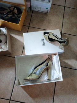 Moschino heels pumps