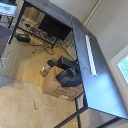 Corner Table