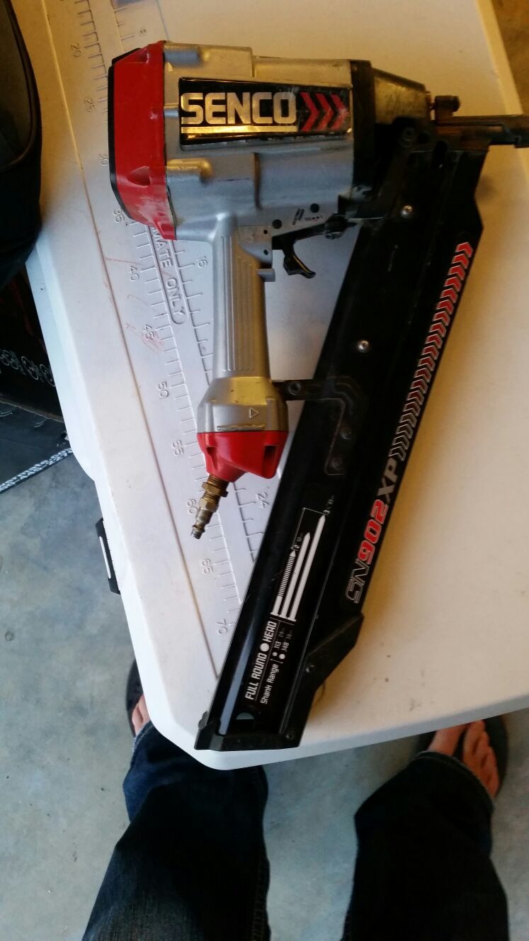 Senco SN902 XP Nail Gun for Sale in Bonney Lake WA OfferUp