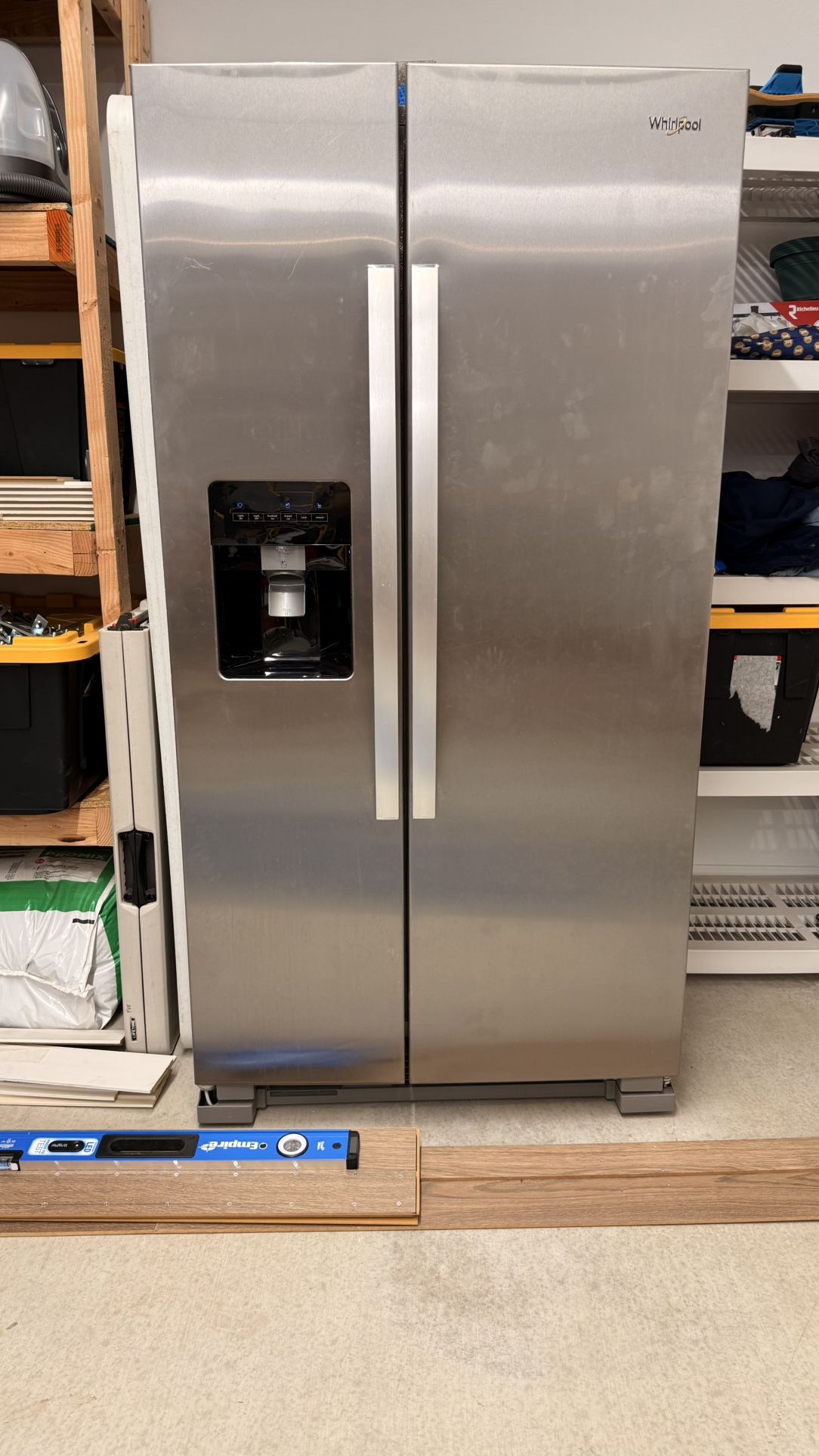 Refrigerator (whirlpool side by side)