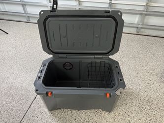 Canyon Coolers Outfitter Rotomolded Cooler w/ Basket – Excellent Condition