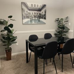 Dining set