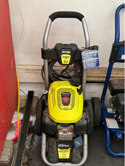 2 pressure washers