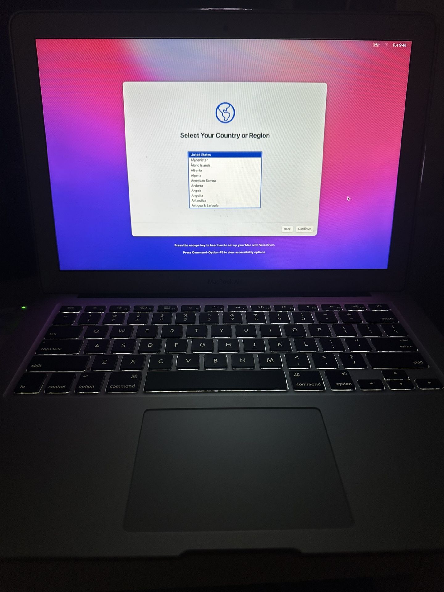2017 13” MacBook Air Silver 121.12 GB