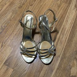 Ladies Gold And Rhinestoned Heels Size 11