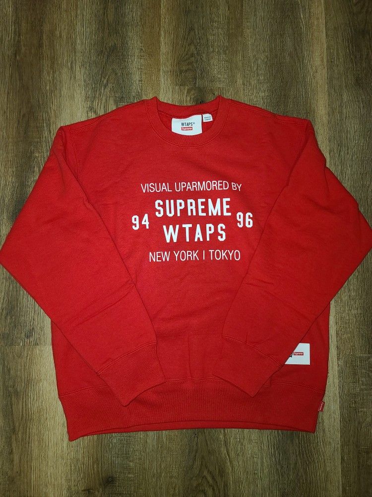 Supreme Sweatshirt 