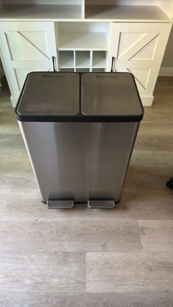 Dual Trash Can